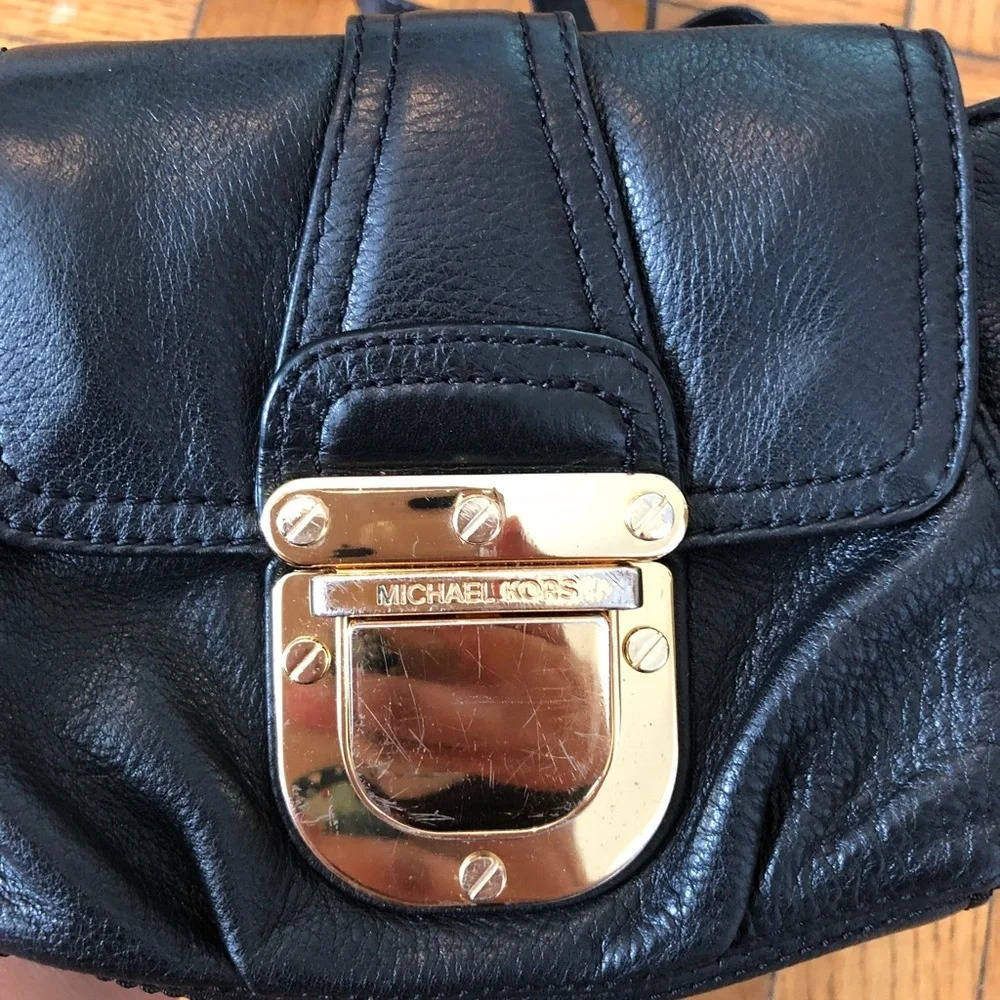 Michael Kors Leather Crossbody Purse - Picture 5 of 9